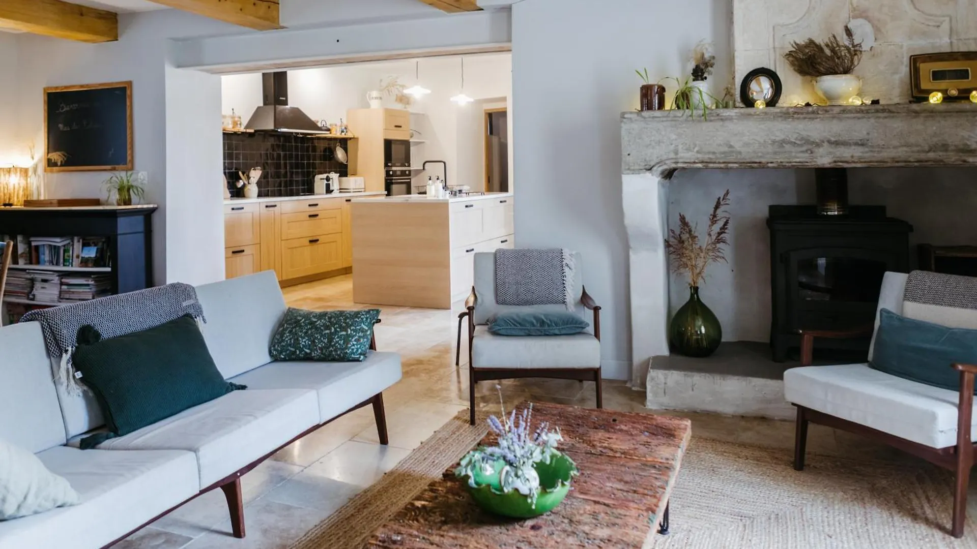 Mas Des Ecoliers - Ecochic Family Farmhouse Chateaurenard
