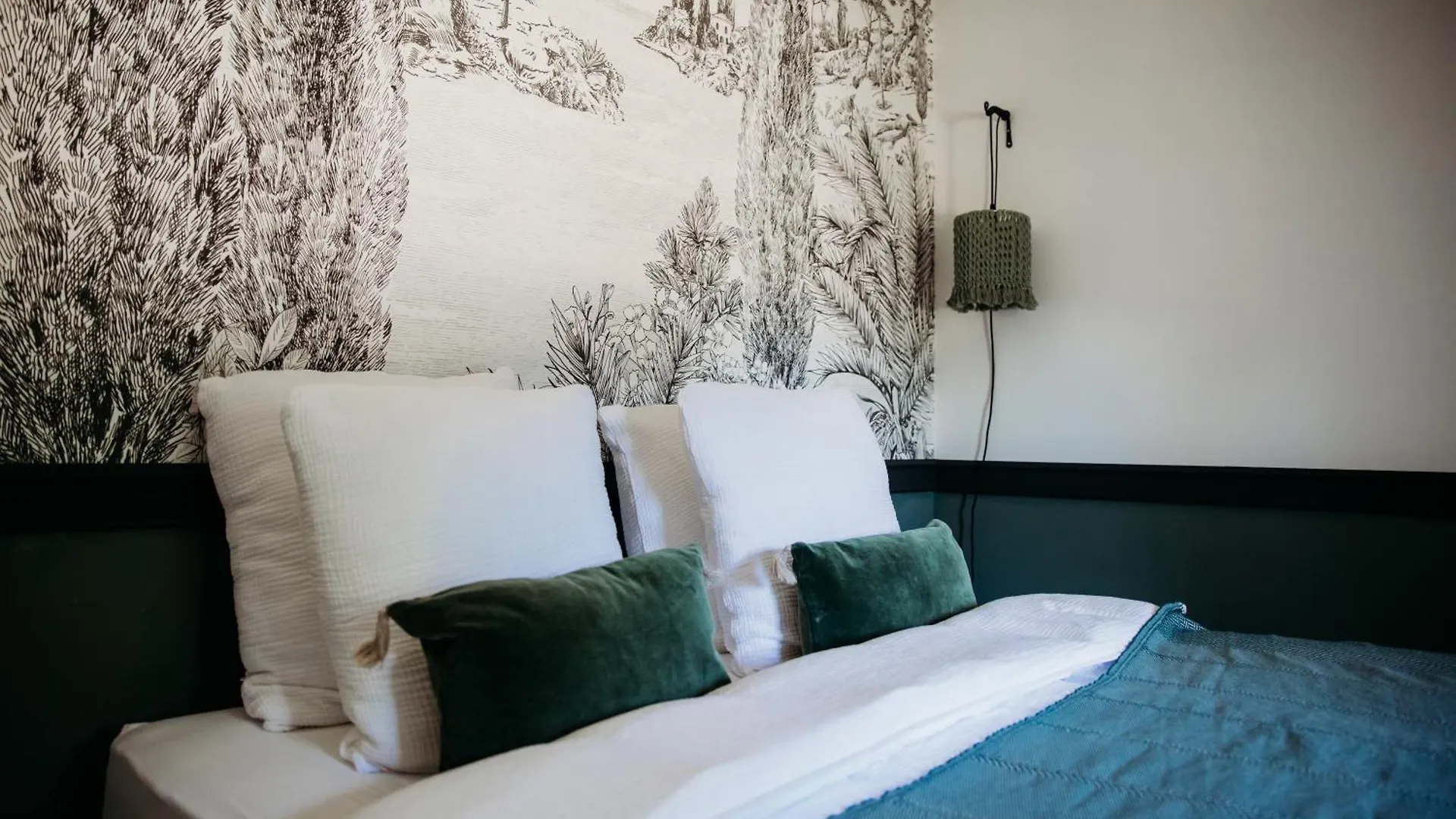 Holiday home Mas Des Ecoliers - Ecochic Family Farmhouse Chateaurenard France