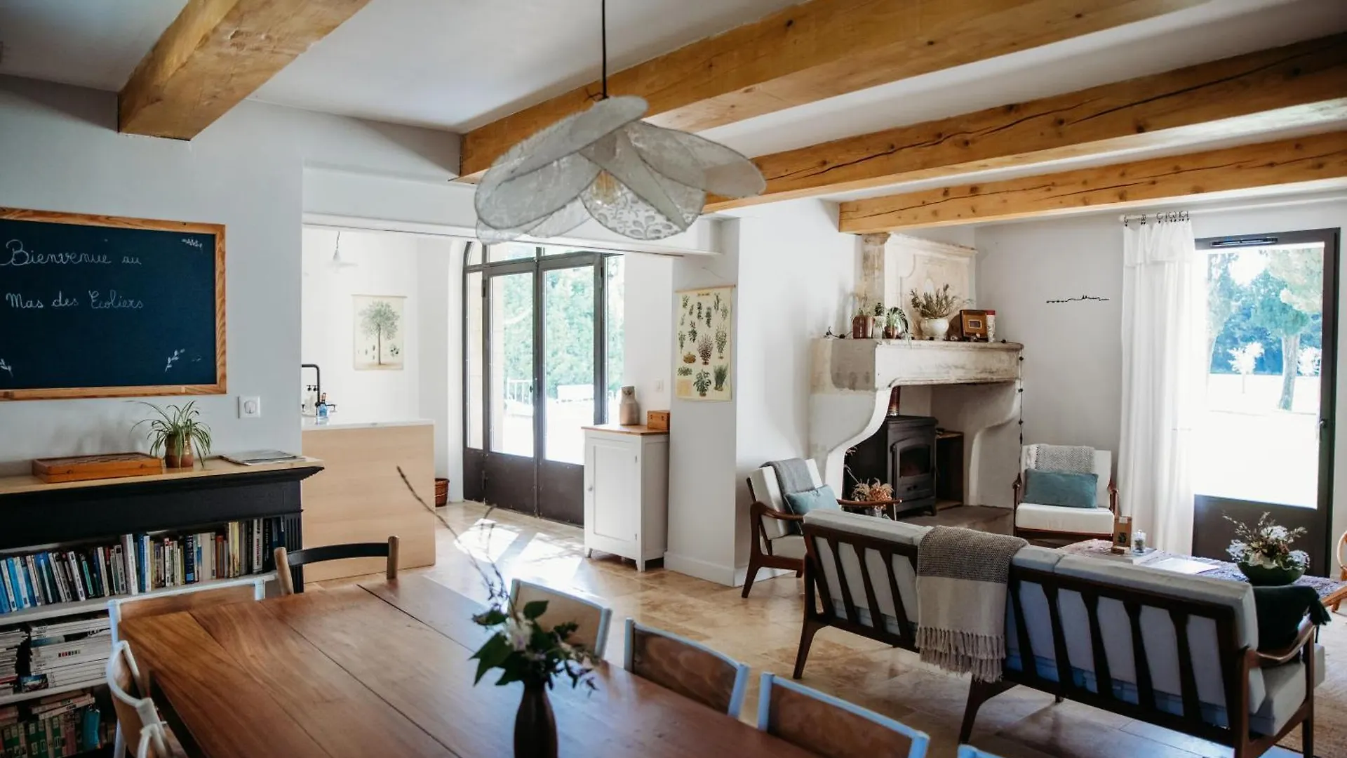 Holiday home Mas Des Ecoliers - Ecochic Family Farmhouse Chateaurenard France