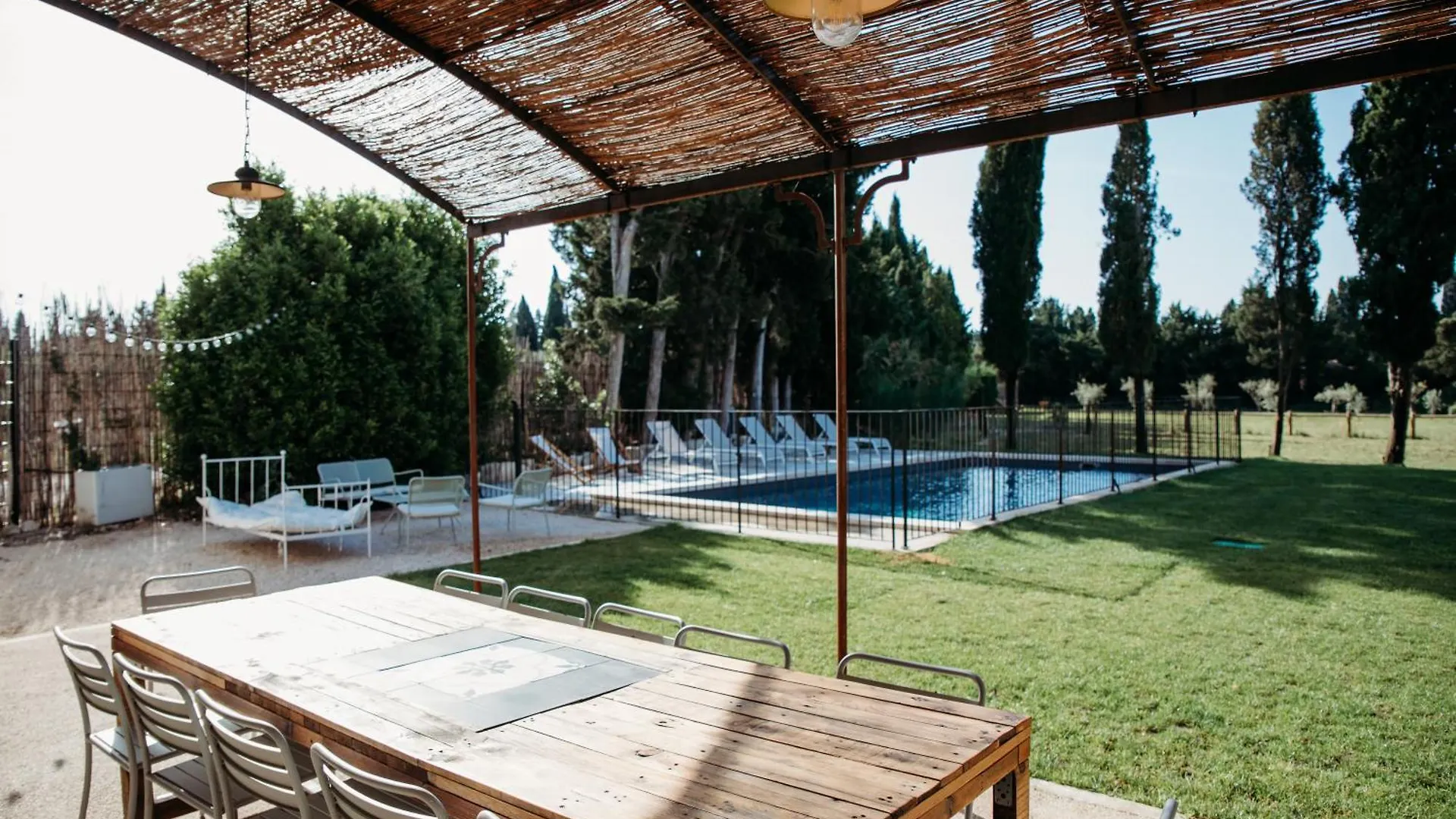 Mas Des Ecoliers - Ecochic Family Farmhouse Chateaurenard